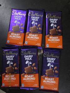 63.5 oz cadbury dairy milk roasted almond bars best by date of 42024