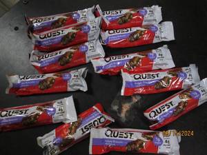 121.84 oz quest fudgy brownie bars best by date of 62024
