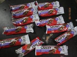 121.84 oz quest fudgy brownie bars best by date of 62024
