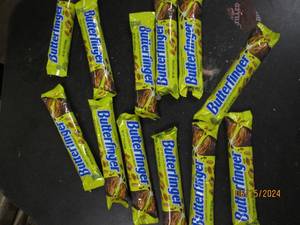 121.9 oz butterfingers best buy date of march 2024