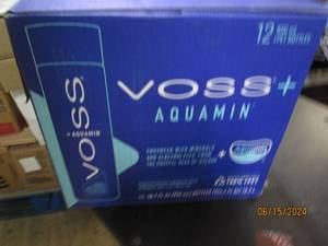case of 12 voss aquamin bottles of water 28.7 oz