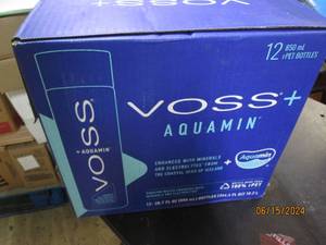 case of 12 voss aquamin bottles of water 28.7 oz