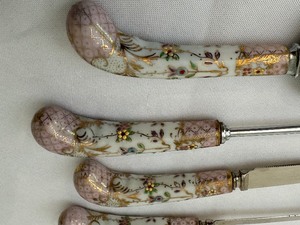 lot 39 image: Vintage Six Piece Sheffield England Stainless Steel Porcelain Hand Serving Set