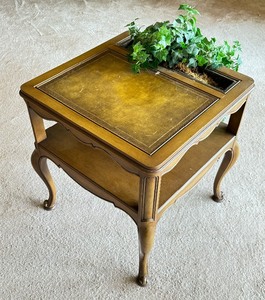 lot 50A image: Vintage Planter Box Accent Table