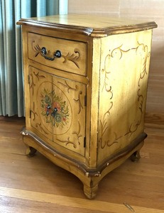 lot 124 image: Painted Vintage Petite Cabinet with Drawer