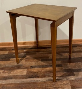 lot 146 image: Vintage Accent Table
