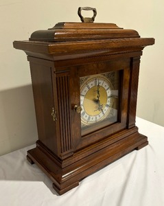 lot 147 image: Mantle Clock