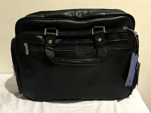 lot 150 image: New Kenneth Cole Reaction Briefcase