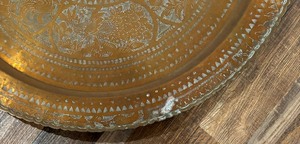 lot 166 image: Extra Large Vintage Brass Tray