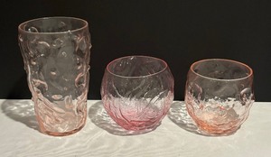 lot 171 image: Variety of Vintage Pink Glassware