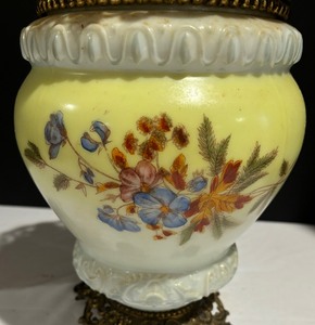 lot 172 image: Vintage Lamp Base