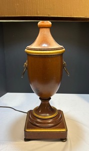 lot 188 image: Vintage Table Lamp