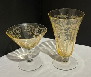 lot 189 image: Yellow Depression Glass Stemware