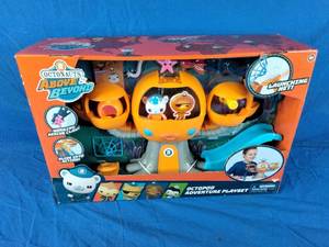 lot 57 image: New Octonauts Above & Beyond