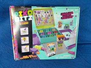 lot 62 image: New Pixo Bitz Studio