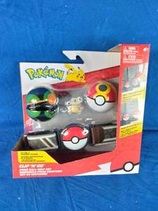 lot 67 image: New Pokemon Clip-N-Go