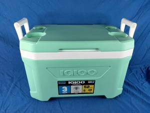 lot 73 image: New Igloo Cooler 52 Quarts