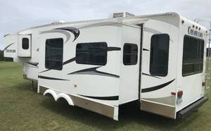 lot 1 image: 2010 Colorado Dutchman 35 Camper