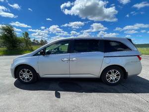 2011 Honda Odyssey EX-L - 1 OWNERS