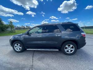 2011 GMC Acadia SLE - 2 OWNERS