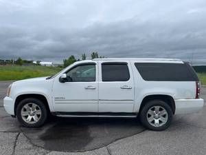 2011 GMC Yukon XL Denali - AWD