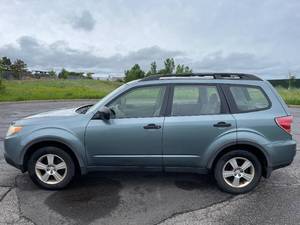 2012 Subaru Forester 2.5X - AWD - 2 OWNERS
