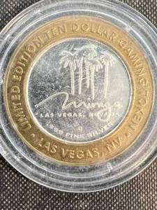 lot 48 image: MIRAGE CASINO TOKEN .6 TROY OZ .999 FINE SILVER