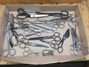 Collection Vintage Scissors - Forceps - Instruments