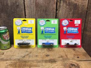 3 ERTL 1960 Corvettes for Champion Auto - On Cards
