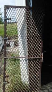 lot 656 image: Metal security door 31 x 80