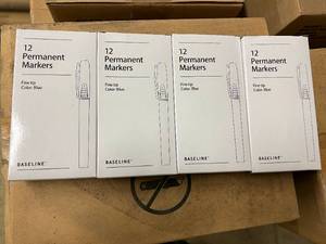 lot 218 image: 48 Fine Tip Permanent Markers - Blue