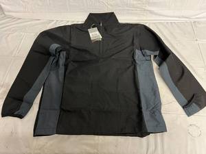 lot 23 image: 3 Cutter & Buck WeatherTec Zip Up Jacket - Black and Onyx - Medium