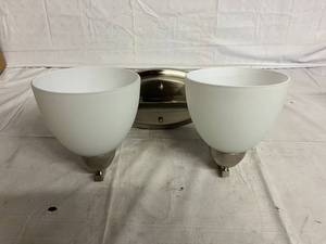 lot 34 image: 2 Preston Vanity Light Fixtures