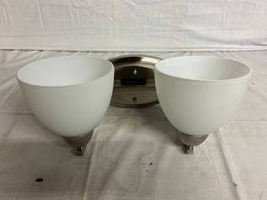 lot 39 image: 2 Preston Vanity Light Fixtures