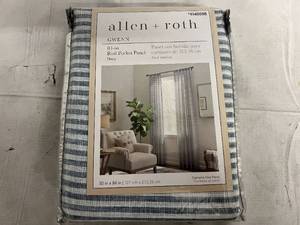 lot 44 image: Allen and Roth 84in Light Filtering Curtain - Gwenn Navy