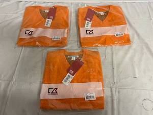 lot 53 image: 3 Orange Cutter & Buck Knitted Vest - Large