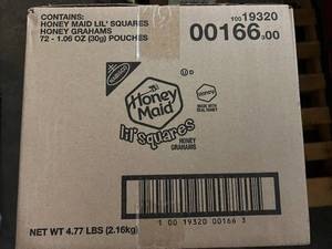 lot 210 image: SSS. 72 x 1.06 oz Honey Maid Lil Squares