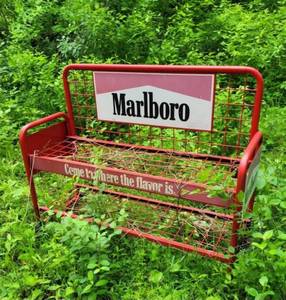 Vintage Marlboro ShelfBench