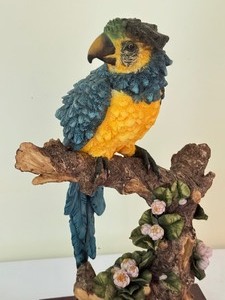 lot 178 image: Montefiori Collection Parrot Sculpture
