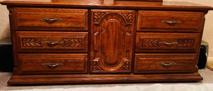 lot 100 image: Large Vintage Dresser with Pair of Decorative Wall Mirrors