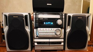 lot 101 image: Aiwa Super T-Bass and Remote Stereo