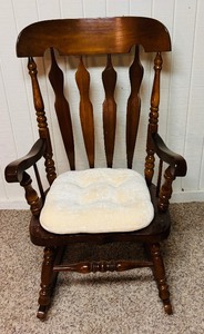 lot 105 image: Gorgeous Vintage Dark Wood Rocking Chair with Cream Chenille Cushion