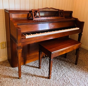 lot 159 image: Vintage Piano by Hardman Peck & Co. ESTD 1842