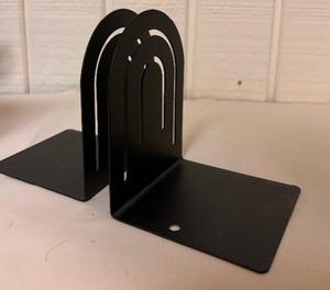 lot 168 image: Variety of Metal Bookends