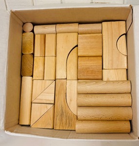 lot 170 image: Box of Wooden Blocks