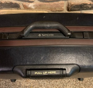 lot 88 image: Vintage Samsonite Luggage