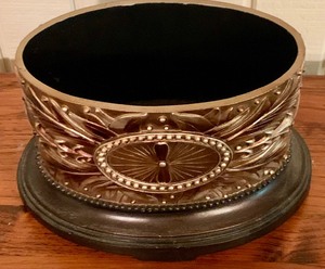 lot 92 image: Pretty Storage Vessel  Vase by Stratford
