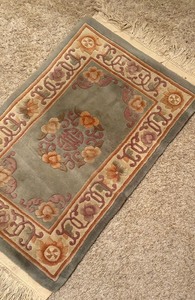 lot 459 image: Vintage Rug