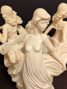 lot 313 image: Vintage Three Maidens Italian Vase