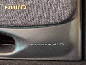 lot 321 image: Pair of Aiwa Speakers